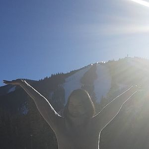 Meet your Posher, Ngoc